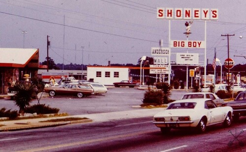 Shoneys.jpg