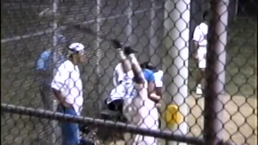 s2016.e091601---North-End-Softball-.mp4