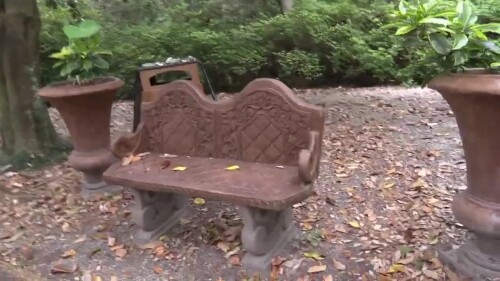 s2022.e041403---Elizabethan-Gardens-part-.mp4